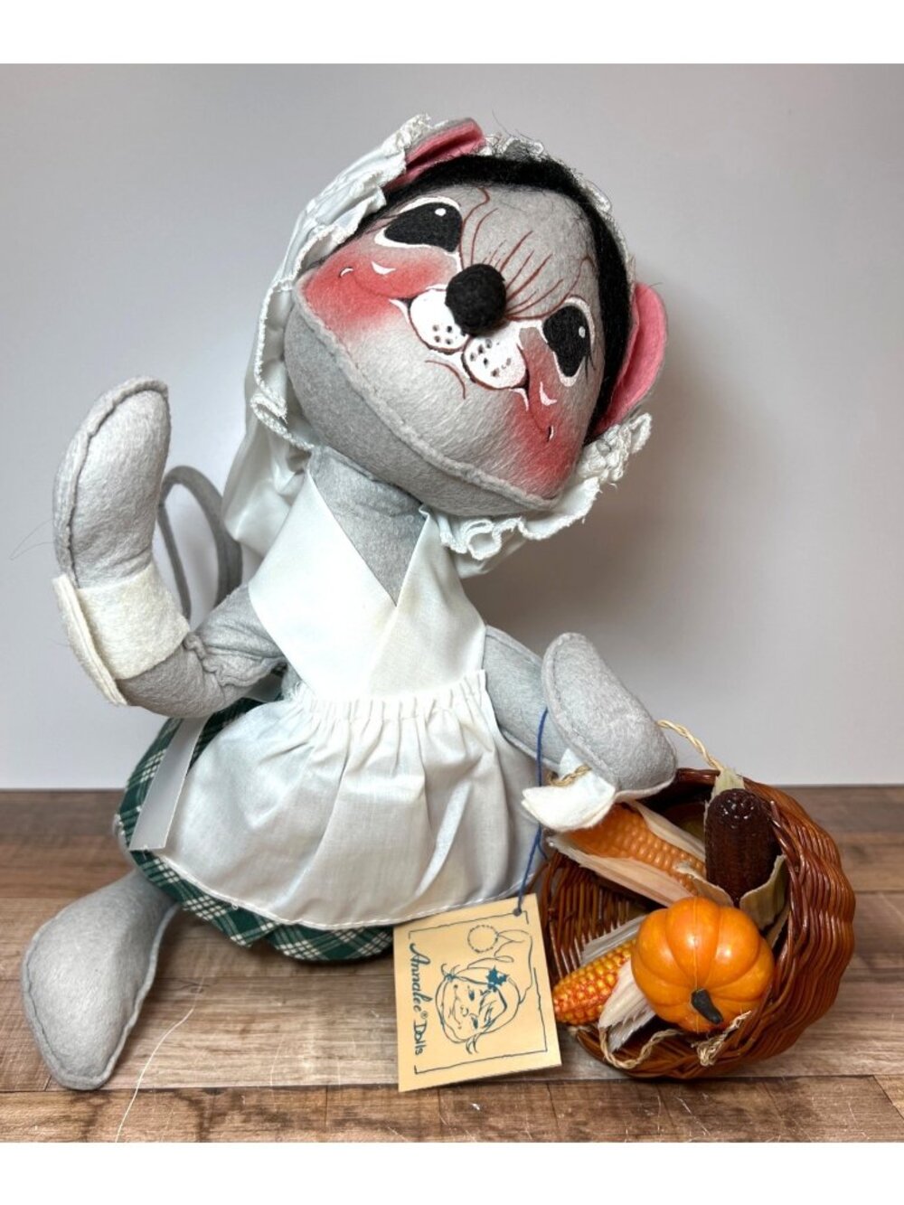 Annalee Thanksgiving Mouse Doll  With Basket & Harvest 3075 Tags & Org. Bag